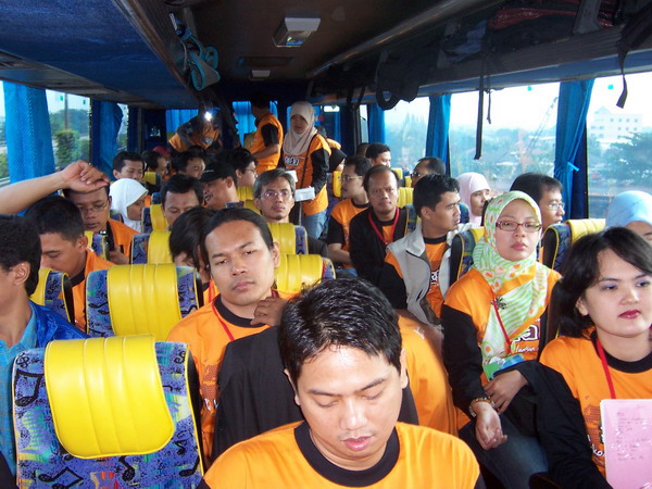 Kunjungan dan Pameran UKM Bandung, 12 Maret 2006