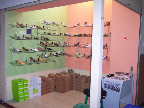 TDA Sepatu, Metro Tanah Abang