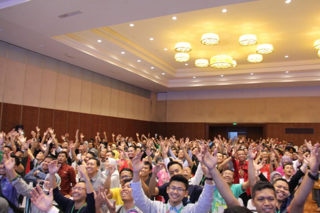 Seminar TDW di panggung utama PW