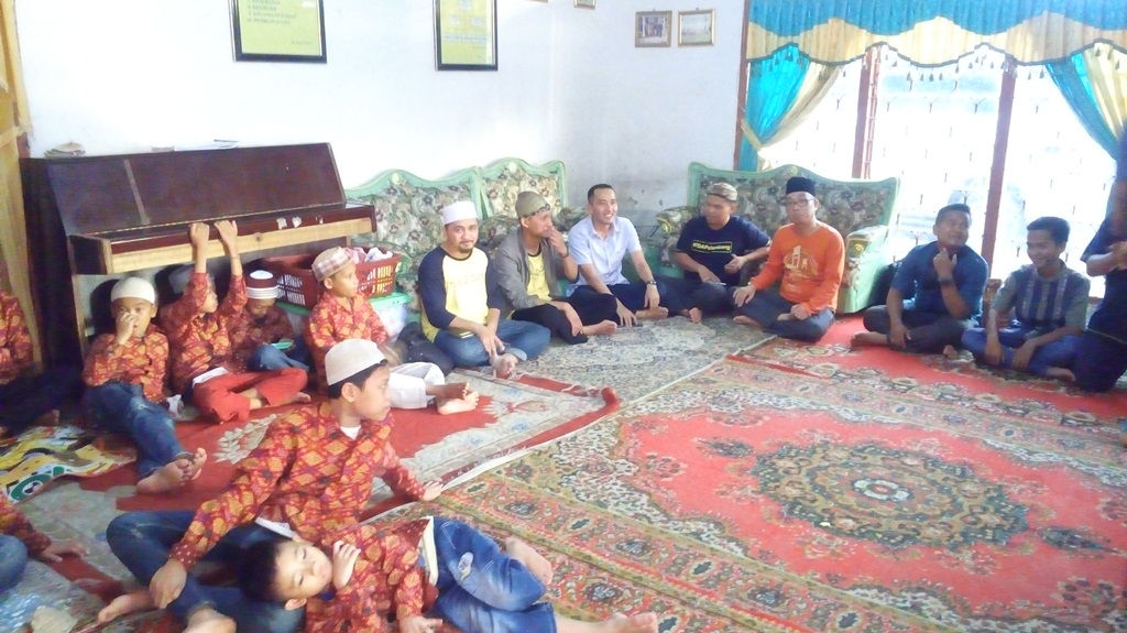 Liputan Acara TDA Palembang 'Tebar Sedekah, Biar Tambah Berkah'