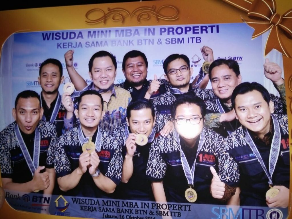 Liputan Wisuda 'Mini MBA in Porperty' - TDA Depok Forum